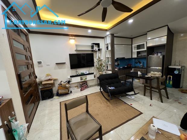 Bán nhà phố Đặng Tiến Đông, Siêu hiếm, ô tô tránh, ở ngay - 2