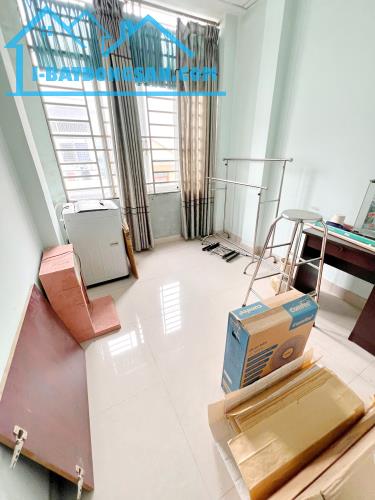 Bán nhà 2 lầu Quận 8 hẻm 4m đường Âu Dương Lân Phường 3 - 2