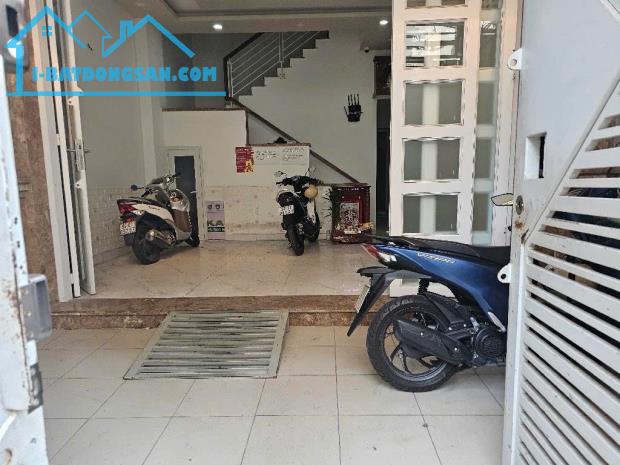 🆘BÁN ĐỐI DIỆN KHU CHẾ XUẤT TÂN THUẬN-CHO THUÊ 40TR/THÁNG