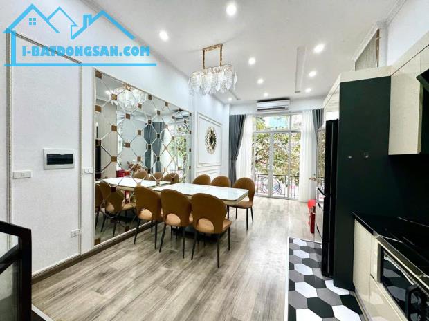 MẶT NGÕ VÕ THỊ SÁU - ÔTÔ VÀO NHÀ - 20M RA PHỐ - 7 TẦNG THANG MÁY - GIÁ 15 TỶ - 3