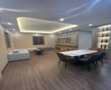 Hạ Giá kịch sàn, giá nào cũng bán, bao hết thuế phí căn góc 3PN 110m2 chung cư 28 Xuân La