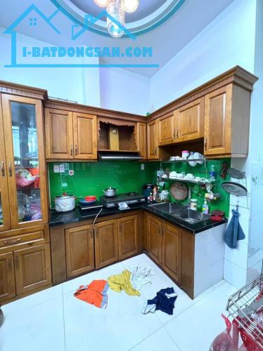 KẾ BÊN TRƯỜNG TIỂU HỌC BÌNH LONG, 40M2, 3 TẦNG, GIÁ NHỈNH 4 TỶ - 1