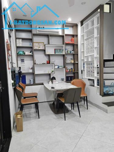 Lô góc Văn Quán, 5m ra ô tô, ngõ thông, sát hồ, thông số đỉnh, dt 35m2, MT 5,5m, 6,8 tỷ - 1
