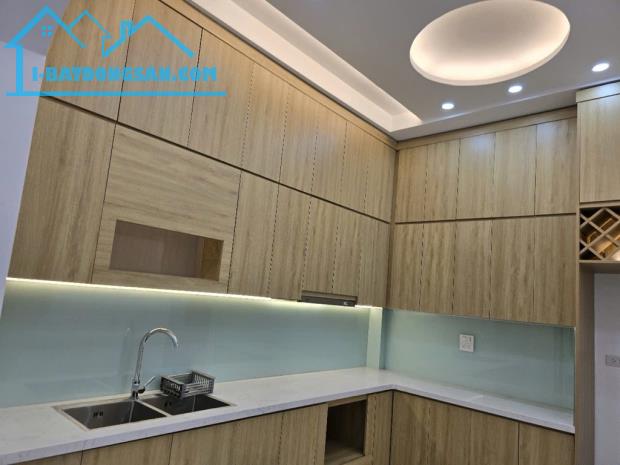 Bán nhà ĐÀO TẤN, Ba Đình 8,7 tỷ 💥44m2, 5 tầng, ngõ thông nhiều hướng