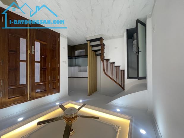 Bán Nhà phố Ô Cách , Q Long Biên , cách mặt phố 10m, chỉ với giá 5 Tỉ - 4