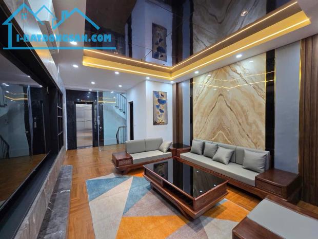 BÁN NHÀ PHỐ NGUYỄN VĂN CỪ 47M2 7T THANG MÁY GARA CHỈ 12.X TỶ, KINH DOANH FULL NỘI THẤT - 4