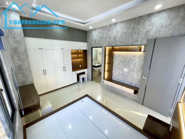TÂN CHÁNH HIỆP QUẬN 12-NHÀ MỚI VÀO Ở NGAY-70M2 4 TẦNG- HẺM XE HƠI CHỈ 6 TỶ 200. - 3
