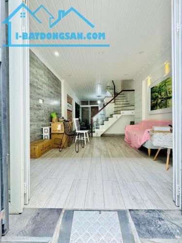 GẤP BÁN NHÀ, 4Tầng, HXH, khu VÍP City land NGUYỄN VĂN LƯỢNG chỉ 5.x Tỷ - 4