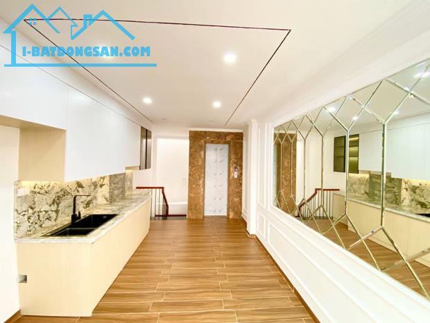 NHÀ ĐẸP  6 TẦNG THANG MÁY FULL NỘI THẤT -NGÕ TO RỘNG, THOÁNG SÁNG . 15M RA MẶT PHỐ. ĐI BỘ