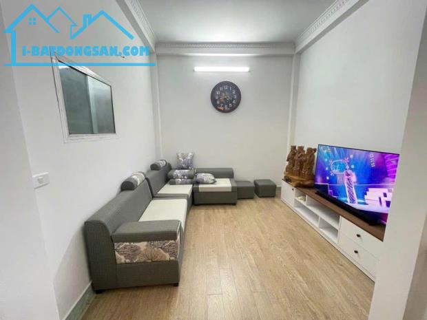 Bán gấp giá rẻ Lê Quý Đôn 55m, 3 tầng, mặt tiền 3.2m, 12.5 tỷ Hai Bà Trưng.