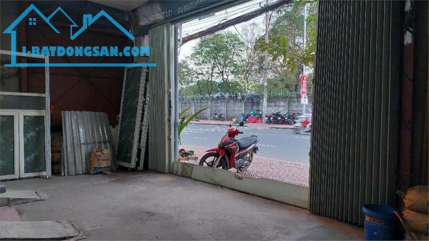 Bán nhà mặt phố Lê Văn Chí, Linh Trung, Thủ Đức - 210m2, 32 tỷ