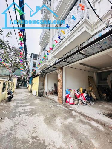 BÁN GẤP NHÀ PHỐ AN DƯƠNG VƯƠNG, TÂY HỒ - 7 TẦNG - THANG MÁY - Ô TÔ VÀO NHÀ ĐỖ CỬA - 2 THOÁ - 2