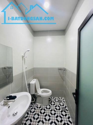 cho thuê minihosue kdc diệu hiền sẵn máy lạnh 32m2 giá 2.3tr - 1