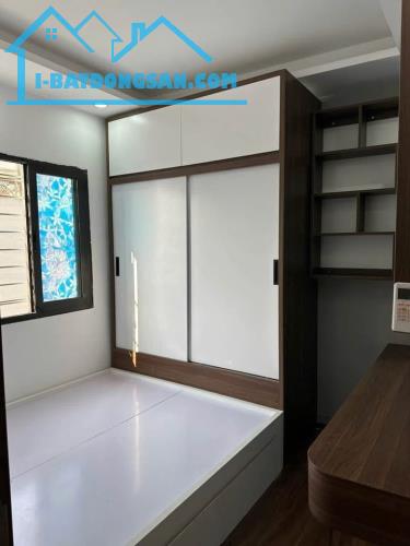 BÁN CHUNG CƯ CẦU GIẤY 50M - 2 NGỦ, GIÁ CHỈ 1,55 TỶ. - 2