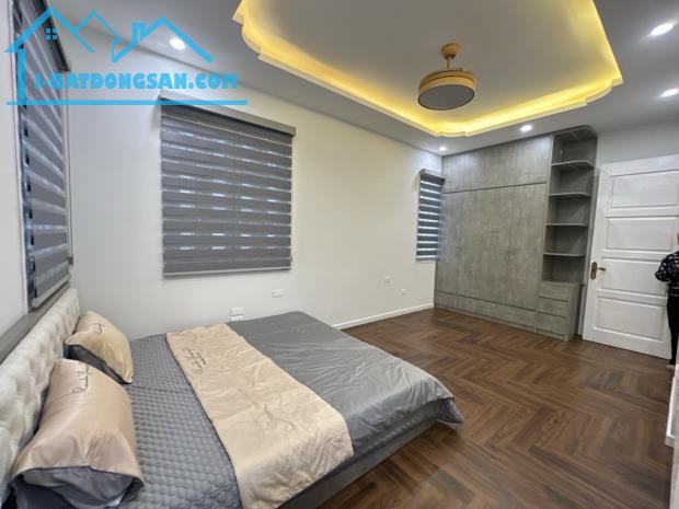 Á hậu Hồng Tiến, nhà đẹp long lanh, 4 tầng đủ nội thất, mặt tiền khủng, lô 3 góc, ở sướng - 2