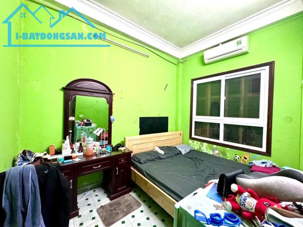 Nhà Đẹp Cầu Diễn – 57m²,4 Tầng, MT5m, Ô Tô gần phố, giá 9 tỷ5