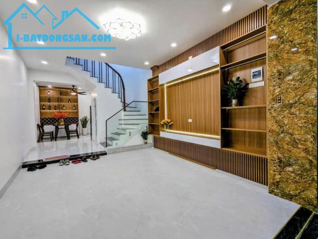 Bán nhà phố Hoàng Cầu 45m2 – 5 tầng – MT4.4m Gara đẹp long lanh gần Hồ an sinh đỉnh - 3