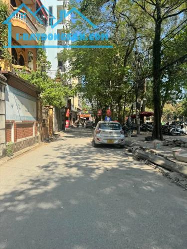 Trần Duy Hưng ô ô tránh - View hồ - vỉa hè rộng 125m2*3T mt 8.2m giá 53.5 tỷ