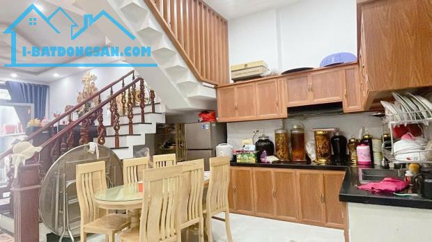 Siêu Phẩm nhà  Phạm Đăng Giảng ngay chợ gần Tân Phú 81m2 ,2Tầng Nhỉnh 5 tỷ