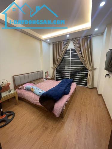 HOT DÂN XÂY Ngọc Thụy 40m,4 tầng,ÔTÔ ĐỖ CỬA,Ô TÔ TRÁNH THÔNG,8 TỶ(thương lượng mạnh) - 1