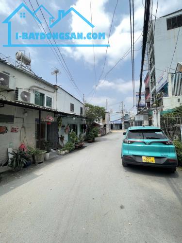 Hàng Thơm nhà Liên khu 4-5 gần chợ Bình Thành HXH 48m2,12 Tầng Nhỉnh 3 tỷ - 2