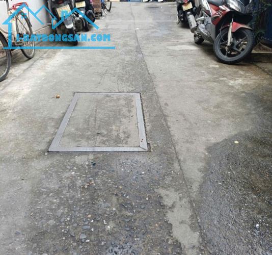 ► Nhà Kiệt 3m gần MT Nguyễn Chí Thanh, 45m2, 2 tầng, sạch sẽ 2.8x tỷ - 1