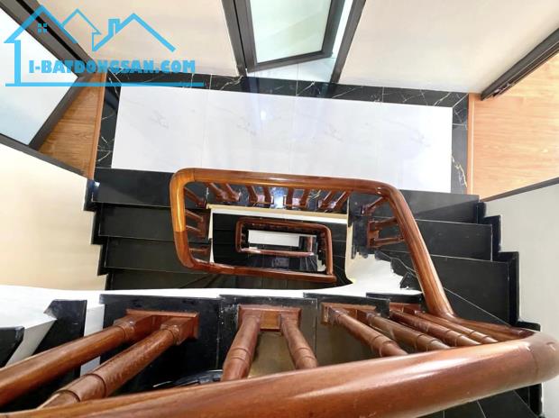 Bán nhà ngõ 282 Kim Giang, 33m2 x 4 tầng, 6.2 tỷ