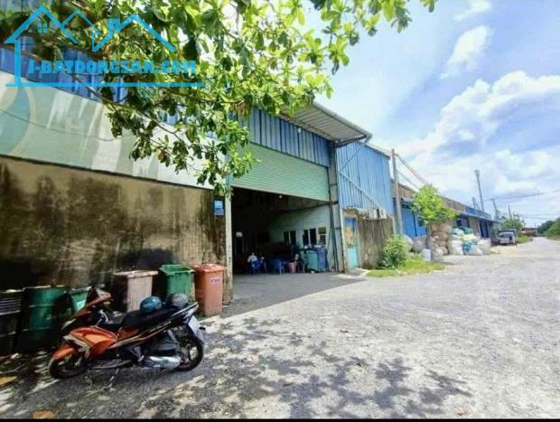 cho thuê kho xưởng mặt tiền đường bờ kênh ngay tây lân và hương lộ 2 giá rẻ 18triệu - 1