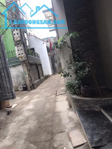 Bán Nhà,mới Ngọc Hồi 42m2 , 5 tầng, mt 7,5m ,6,8 tỷ