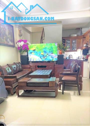 Bán nhà mặt ngõ ô tô KD phố Kim Mã Ba Đình 38m 5T giá 13 tỷ 8. LH 0349157982