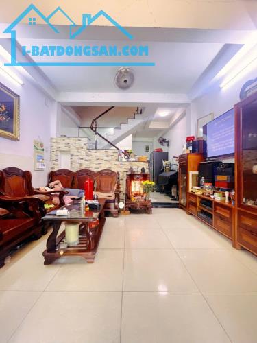 Siêu Phẩm nhà Hương Lộ 2 Ngay BV Bình Tân hẻm nhựa 7m 56m2,3Tầng  Nhỉnh 4 tỷ - 3