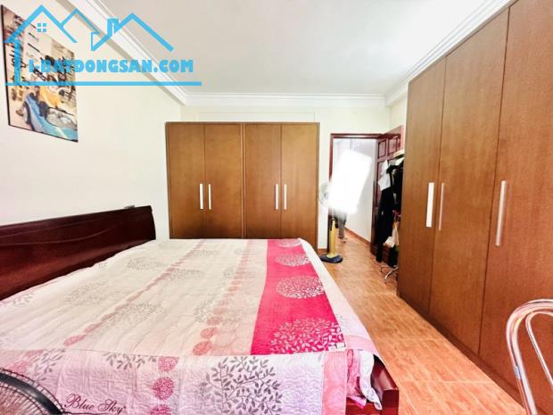 Rung chuyển. Bán nhà Bùi Xương Trạch, Thanh Xuân. 30m2 x 5T. NGÕ THÔNG. GARA. Hơn 5 Tỷ. - 1
