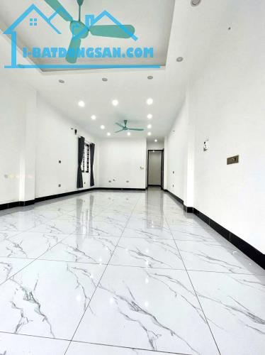 MỜI THUÊ NHÀ XỊN XÒ MẬU LƯƠNG - HÀ ĐÔNG - LÔ GÓC - THANG MÁY - CHỈ 17 TRIỆU - 4