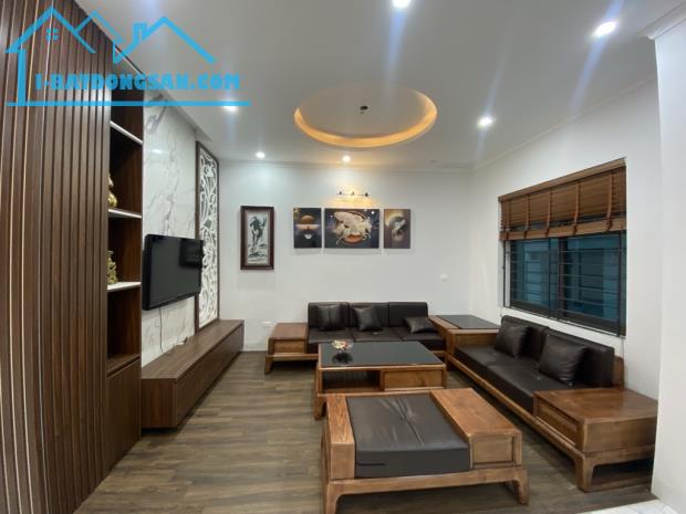 Bán nhà 🏠 Hoàng như Tiếp , 46 m  5 tầng  mt 6 m . Bán 9,1 tỉ có ra lộc - 5