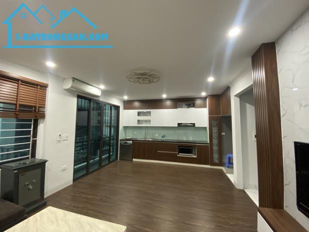 Bán nhà 🏠 Hoàng như Tiếp , 46 m  5 tầng  mt 6 m . Bán 9,1 tỉ có ra lộc - 4