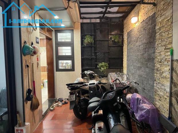 ĐẶNG TIẾN ĐÔNG-SIÊU HIẾM Ồ TÔ TRÁNH 20 m-SỔ NỞ HẬU-VỊ TRÍ SIÊU ĐẸP- TRUNG TÂM QUẬN ĐỐNG ĐA