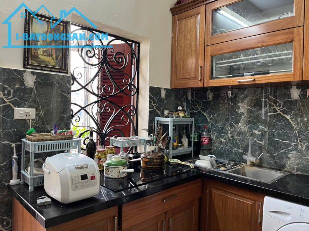 Bán căn hộ tập thể ngân hàng Châu Long, phường Trúc Bạch, Ba Đình 45m giá 3.5 tỷ - 1