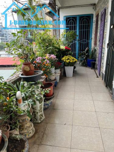 Bán căn hộ tập thể ngân hàng Châu Long, phường Trúc Bạch, Ba Đình 45m giá 3.5 tỷ