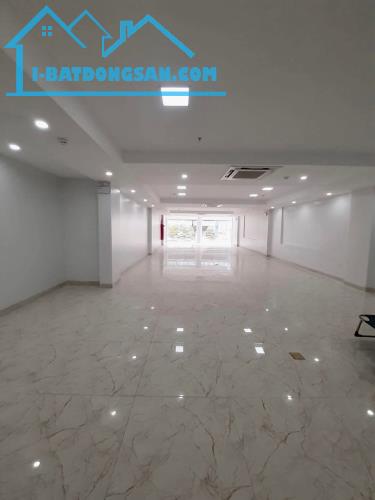TOÀ VP-MP : HOÀNG CẦU -ĐỐNG ĐA  DT:155/210M2 X 11T X 6.5M - 2