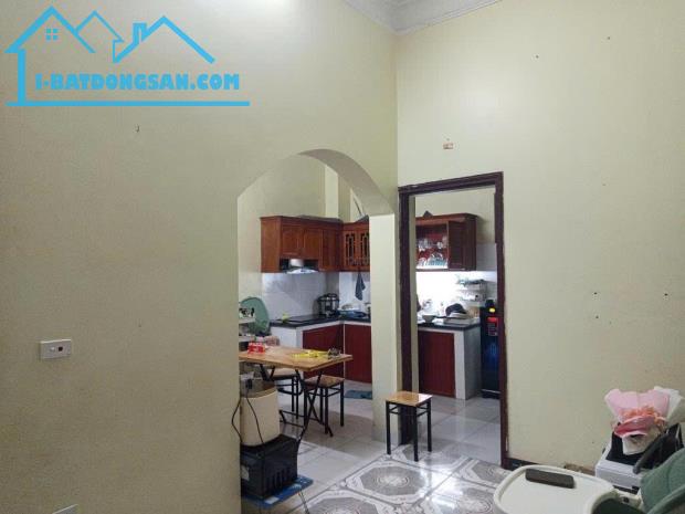 Bán nhà Phú Thượng 60m2 3 tầng 8,6 tỷ Sổ đẹp mt 6m 10m cách oto dừng đỗ