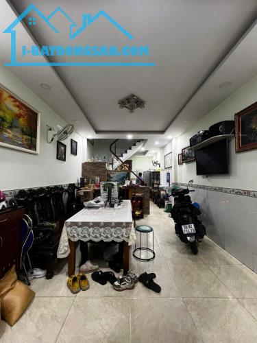 BÁN NHÀ HẺM XE HƠI QUẬN 11 VỊ TRÍ ĐẸP. 4Om. 4 TẦNG KHÔNG LỘ GIỚI 6.3 T - 4