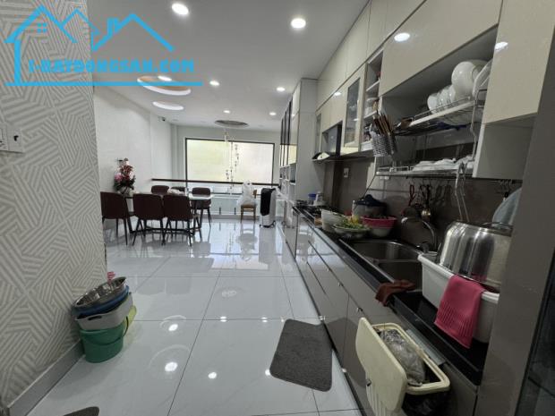 BÌNH THẠNH - MT NGUYỄN TRUNG TRỰC - NHÀ MỚI ĐẸP CÓ THANG MÁY - 5 TẦNG - 15.5 TỶ TL. - 5