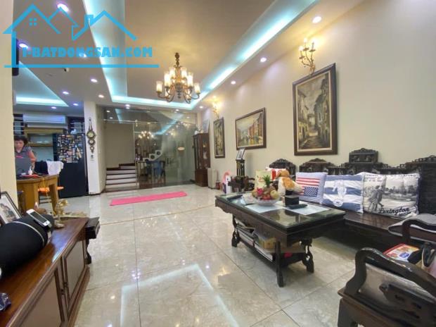 Bán Biệt thự Sân vườn Tô Ngọc Vân - 110m2 x 4T x MT 7.6m - Oto đỗ cổng - 2 thoáng - 4