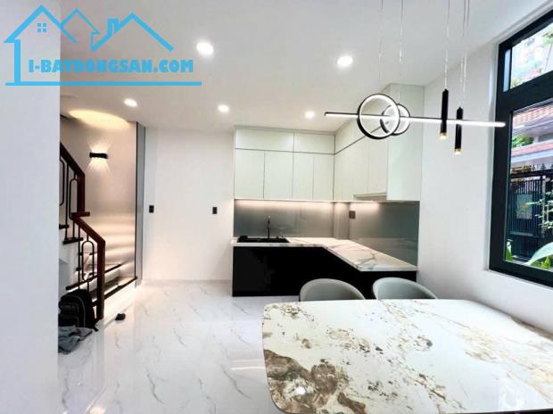 Nhà riêng ở đường Nguyên Hồng, Phường 1, Gò Vấp, Hồ Chí Minh là một lựa chọn lý tưởng cho