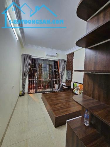BÁN NHÀ NGÔ GIA TỰ  LONG BIÊN , Diện tích 50m² , Mặt tiền 3,55m , Giá 6,38 tỷ (TL) - 1