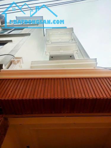 NHÀ MỚI - THANG MÁY CHẠY VÙ VÙ -THOÁNG TRƯỚC SAU- Ô TÔ VÀO NHÀ- KINH DOANH -VÀI BƯỚC RA - 3
