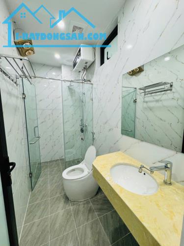 NHÀ MỚI - THANG MÁY CHẠY VÙ VÙ -THOÁNG TRƯỚC SAU- Ô TÔ VÀO NHÀ- KINH DOANH -VÀI BƯỚC RA - 1