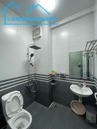 PHÂN LÔ NGỌC THỤY - Ô TÔ NGỦ TRONG NHÀ - GẦN CHỢ NGỌC THUỴ , VÀI PHÚT SANG PHỐ CỔ , - 2