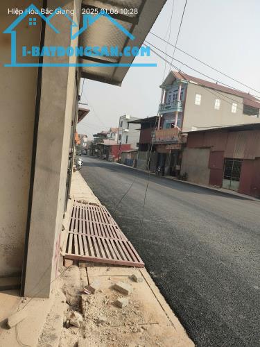 Mặt đường ô tô, kinh doanh Thái Sơn 90m, đất, mặt tiền 15m, 950 triệu Bắc Giang.