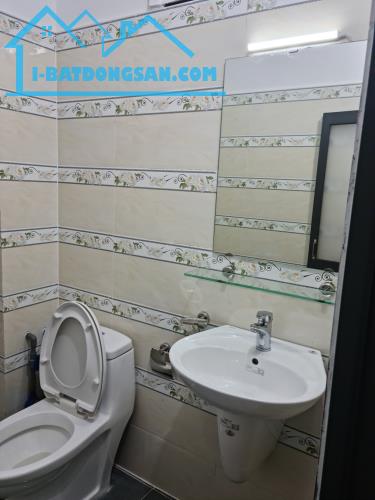 Cho thuê nhà đầy đầy đủ nội thất 72C Nguyễn Thành ý,Đakao,Q.1 - 2